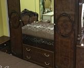 Шкаф 4-х дверный с зеркалами Роза орех глянец